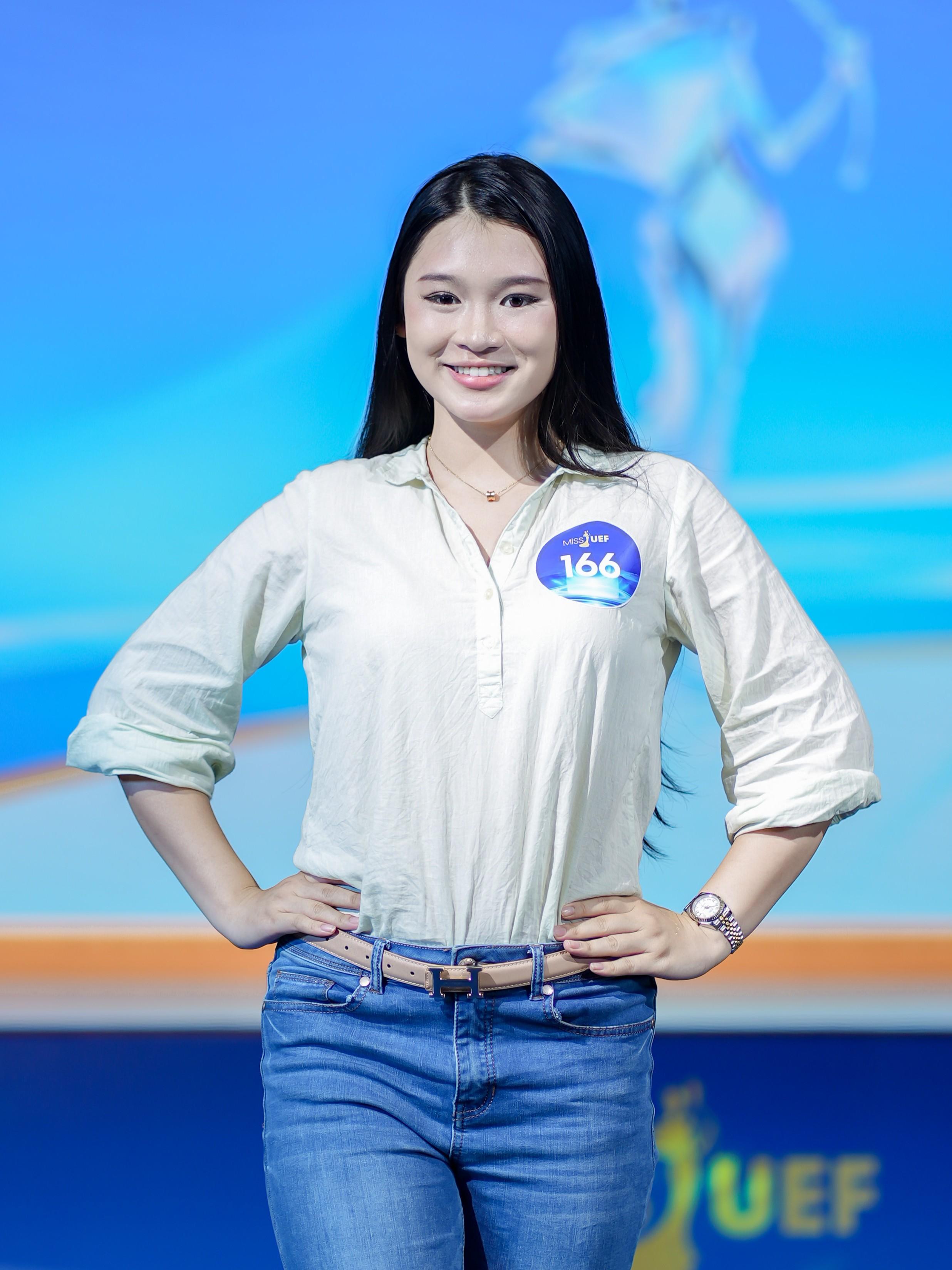 Hoàng Phương Nga