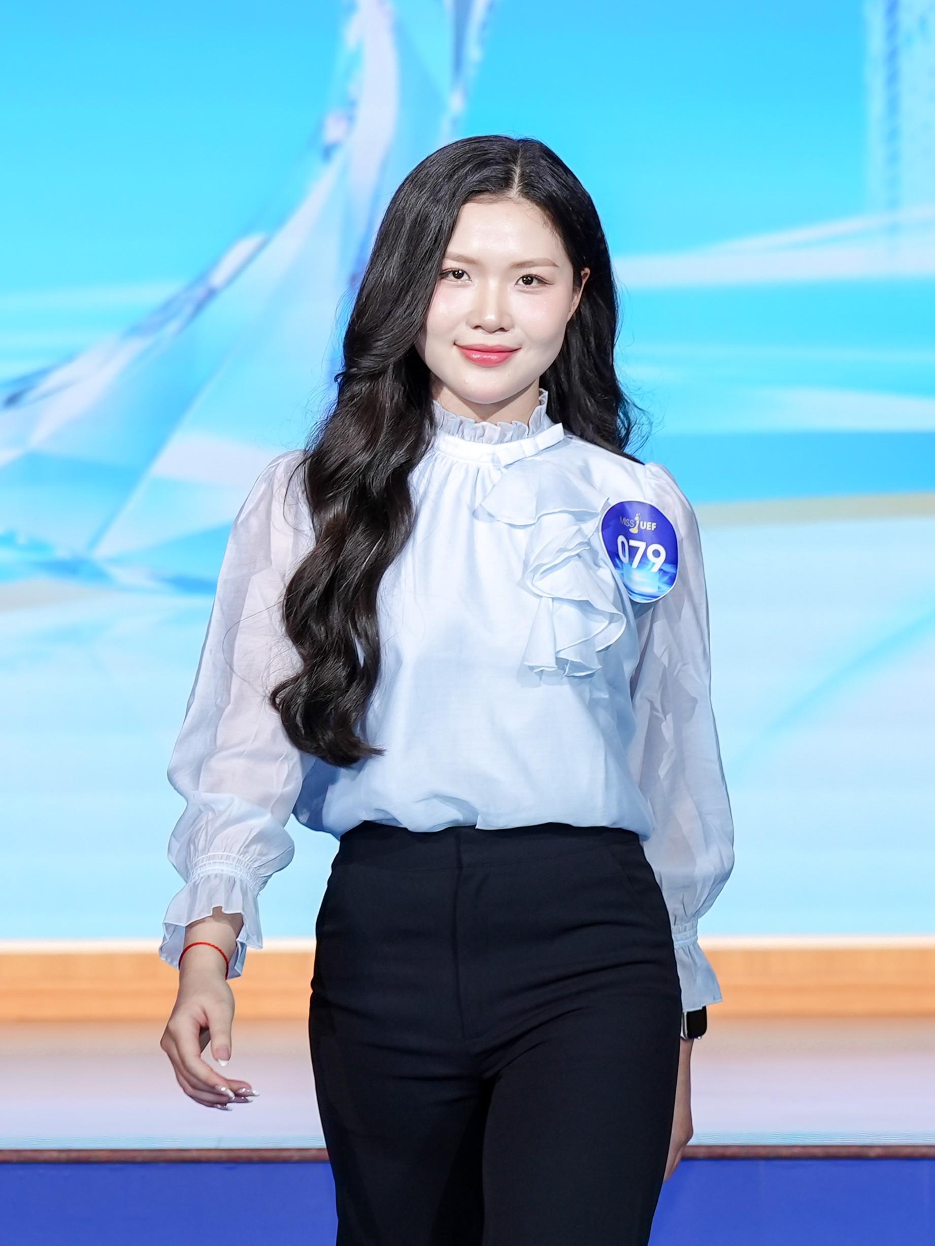 Nguyễn Đặng Gia Hân